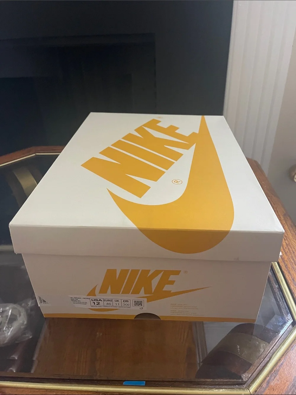 Nike Air Jordan 1 High - White, Yellow & Black